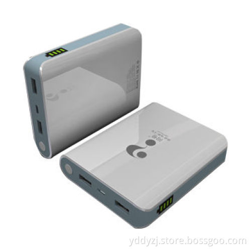 Private Mould Power Bank with Dual-USB Output, FCC, CE, RoHS MarksNew
